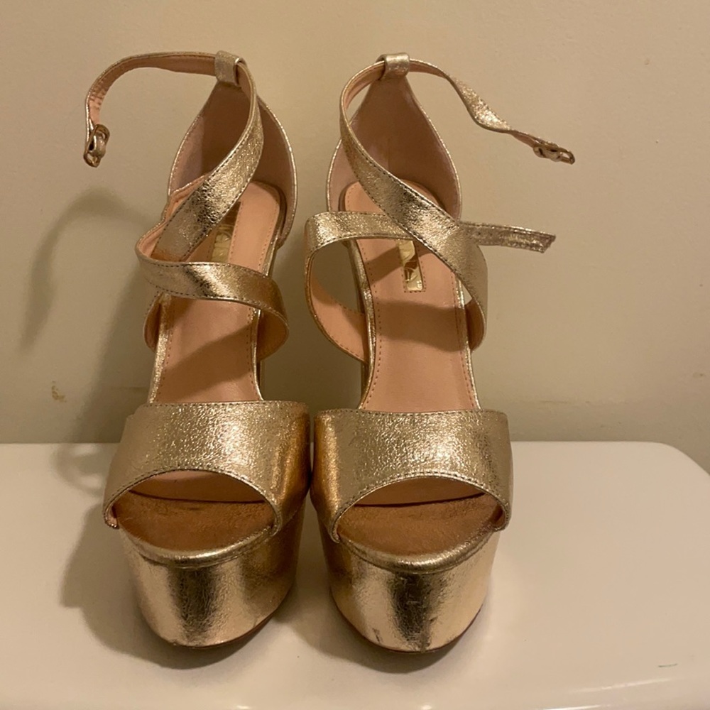 Liliana platform chunky heels